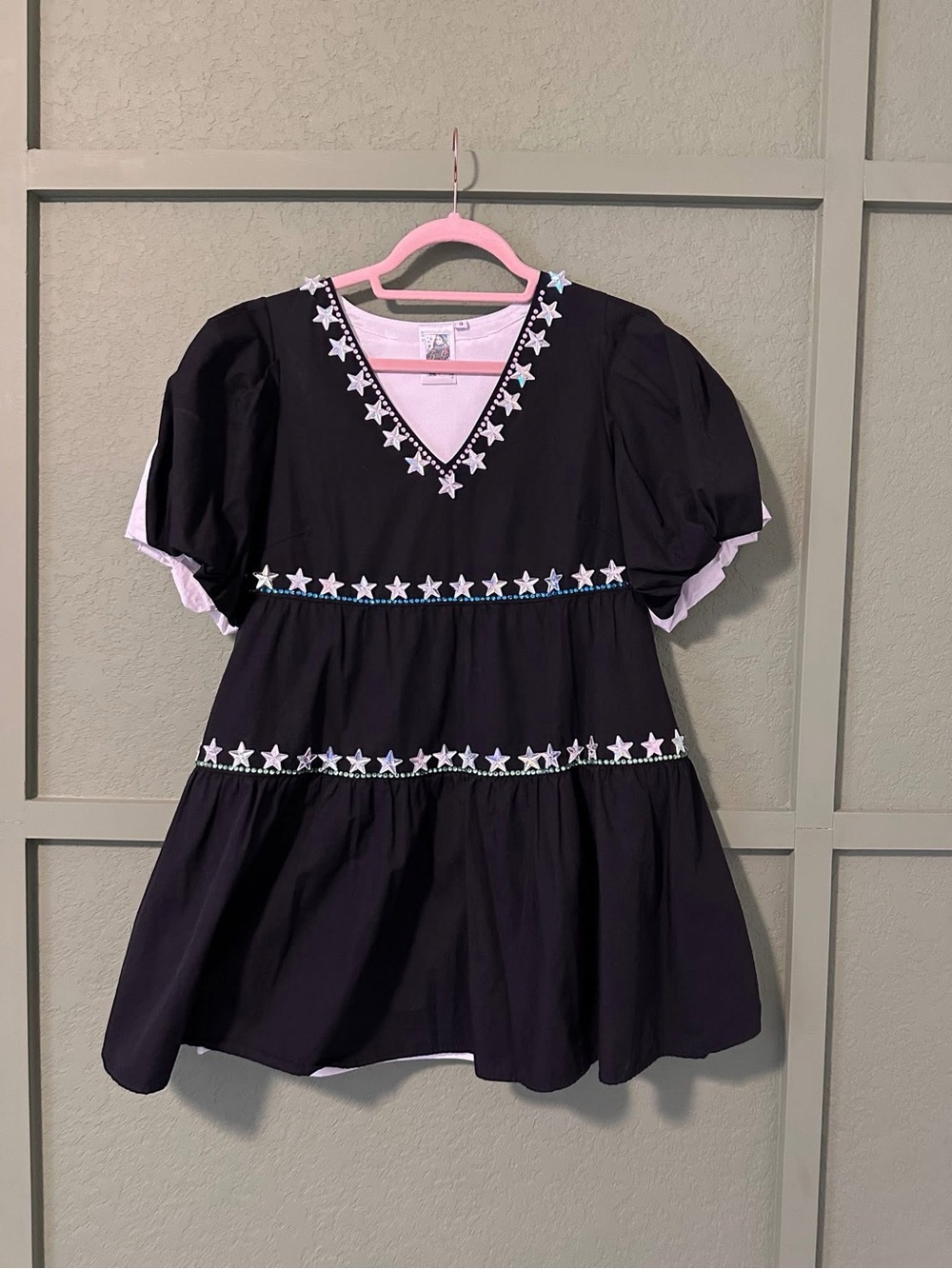 Rare QUEEN OF SPARKLES Black and White card dress - hard to find.